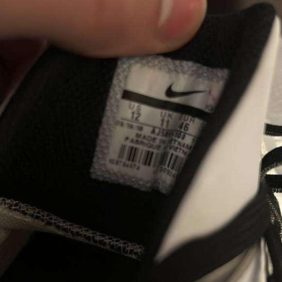 Kobe’s - Picture 5 of 5